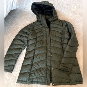 North face hooded long green down puffy coat